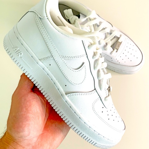 Nike ❌SOLD🎁Air Force 1 low womens 7.5 (J6)NEW Triple White - Picture 2 of 7